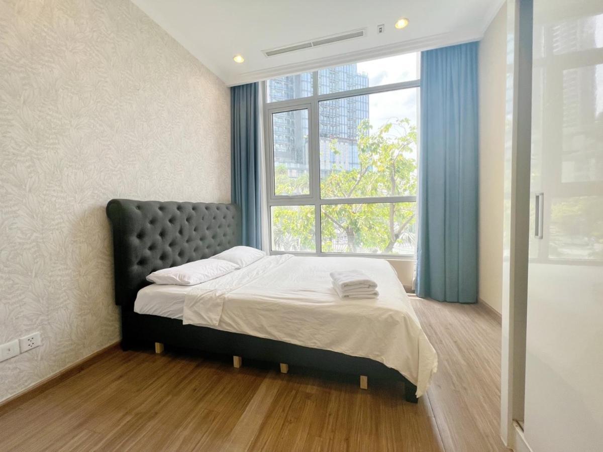 Landmark 81- Homes By Christine Ho Chi Minh City Exterior photo