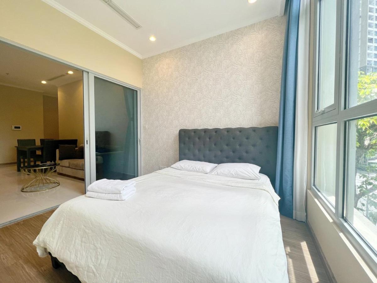 Landmark 81- Homes By Christine Ho Chi Minh City Exterior photo